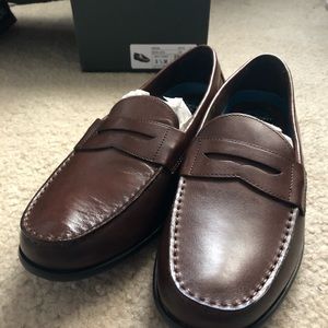 Men’s brown loafers